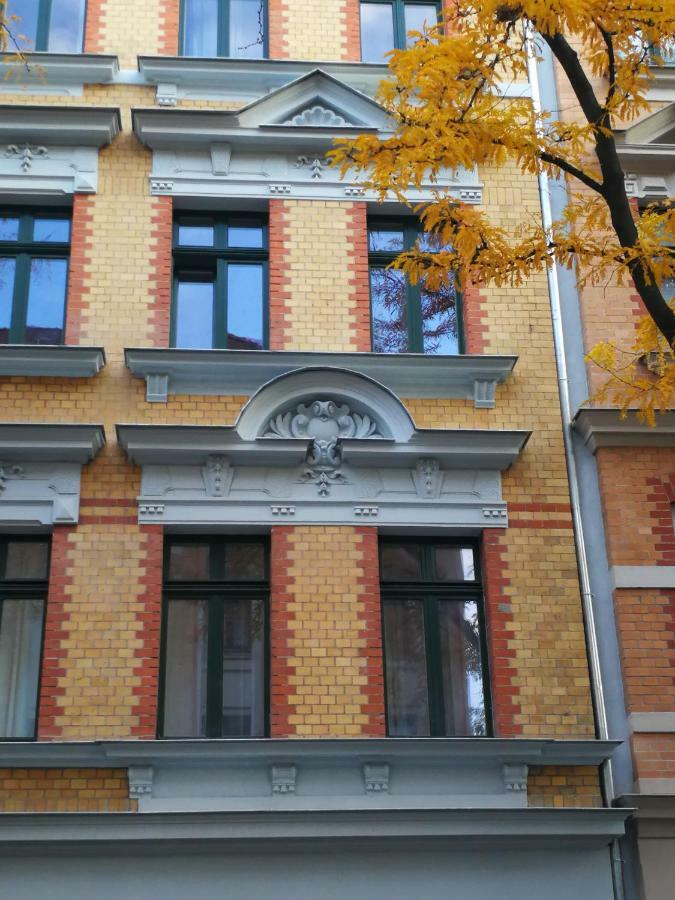 Schoener Wohnen Im Denkmal - Grosszuegig Geschnitten, Kostenfreies Wlan Leipzig Buitenkant foto